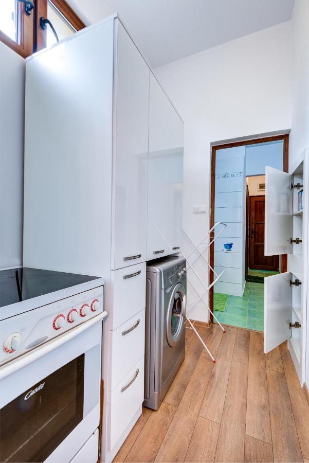 Family Apartment - Comfort In The Center Burgas Bagian luar foto