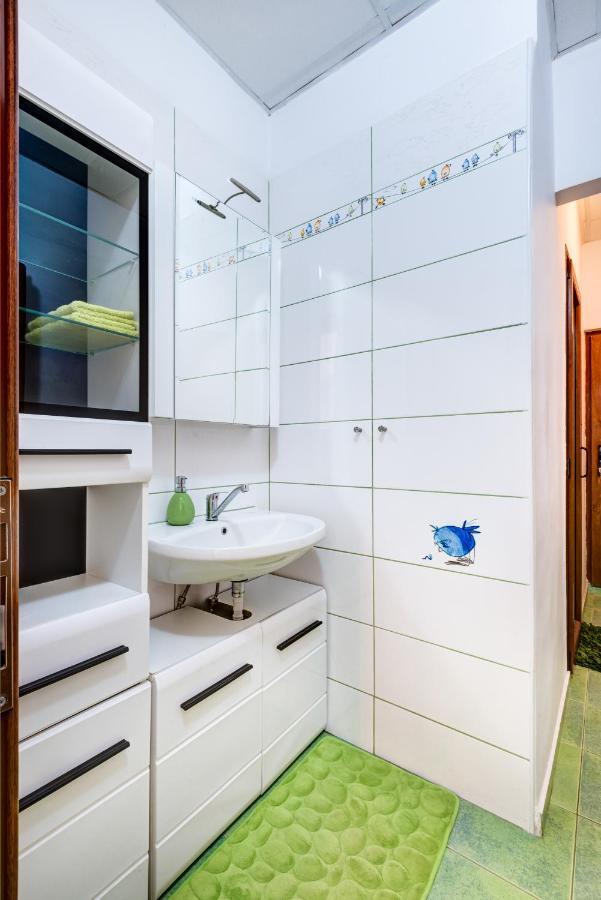 Family Apartment - Comfort In The Center Burgas Bagian luar foto